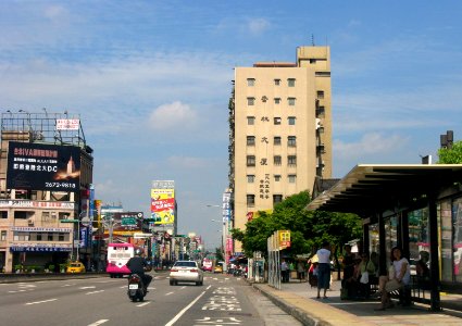 Heping West Road Section 3 and Xiyuan Road Section 1 intersection in Wanhua 20100815