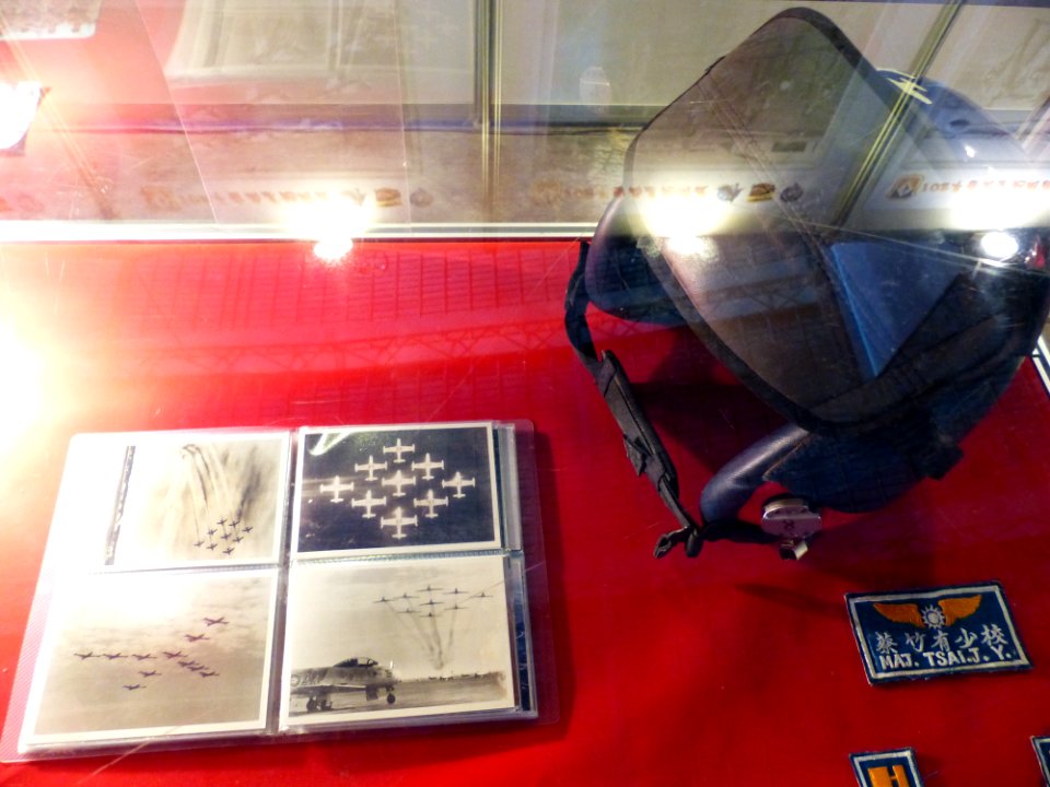 Headgear and Memorial Album of ROCAF Thundertigers in Exhibition 20130810