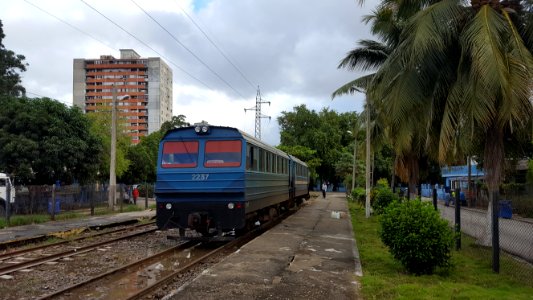 Havana Tulipan diesel railcar
