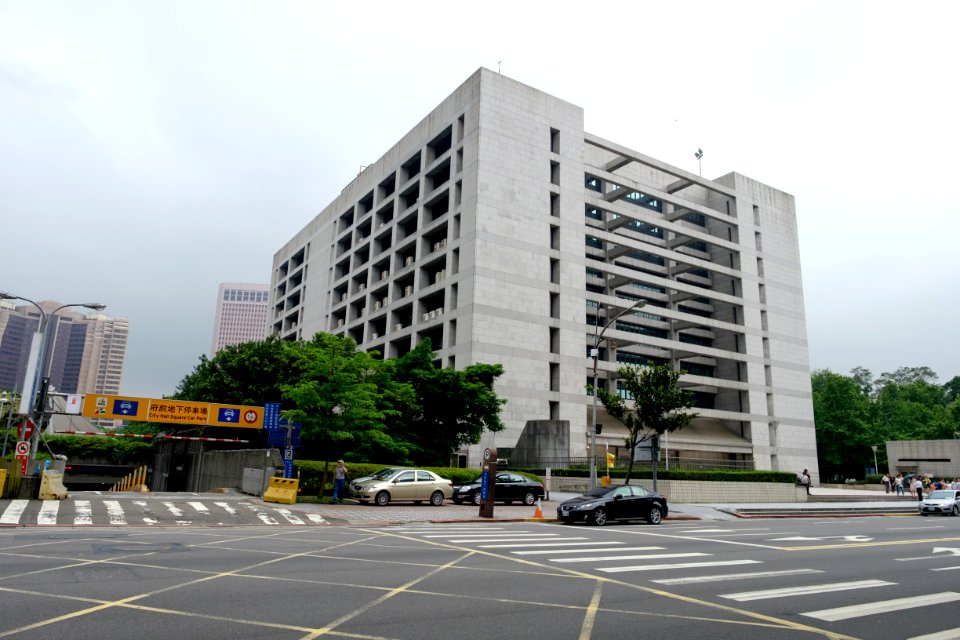 Northeast Corner of Taipei City Council 20160422