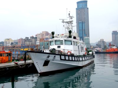 Hai En shipped in Keelung Boats Pier 20170309a photo