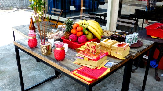 Offering Table for the End of Ghost Festival at Air Force One Coffee. Taipei 20150913
