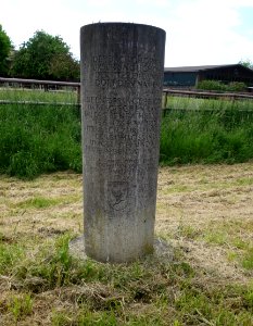 Gedenkstein Am Broichgraben, Düsseldorf-Itter (1)