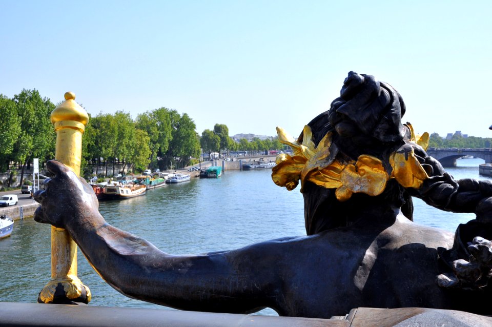 Nymphe, pont Alexandre III