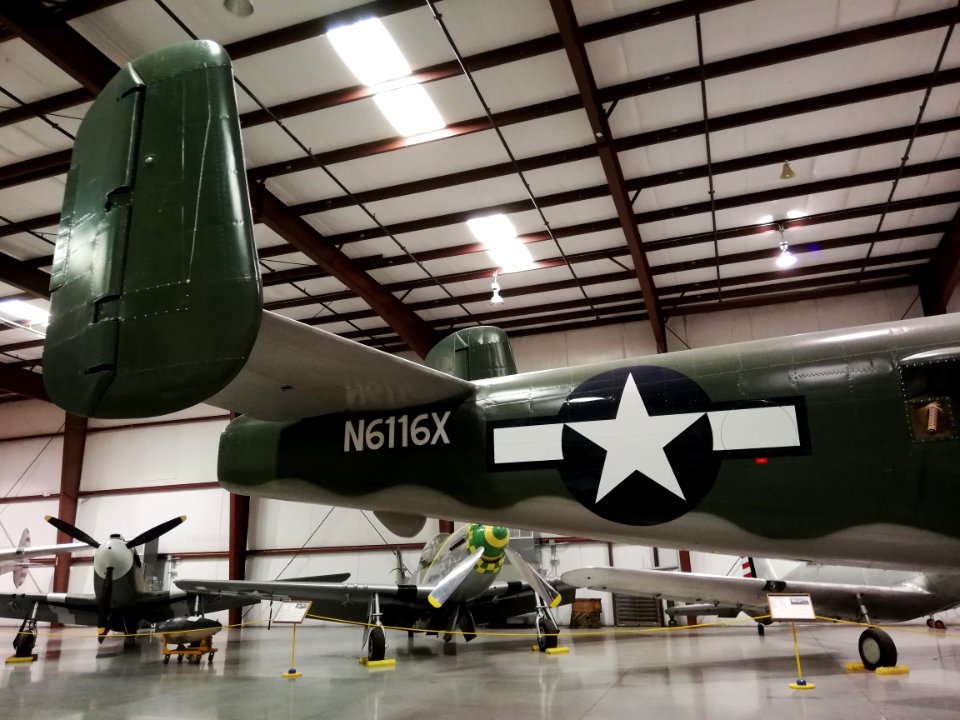 North American B-25J-30-NC Mitchell (N6116X) (44-86791) (24615356401)