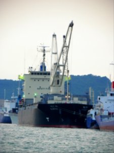 Gloriosa shipped at Kaohsiung Harbour 20140508a