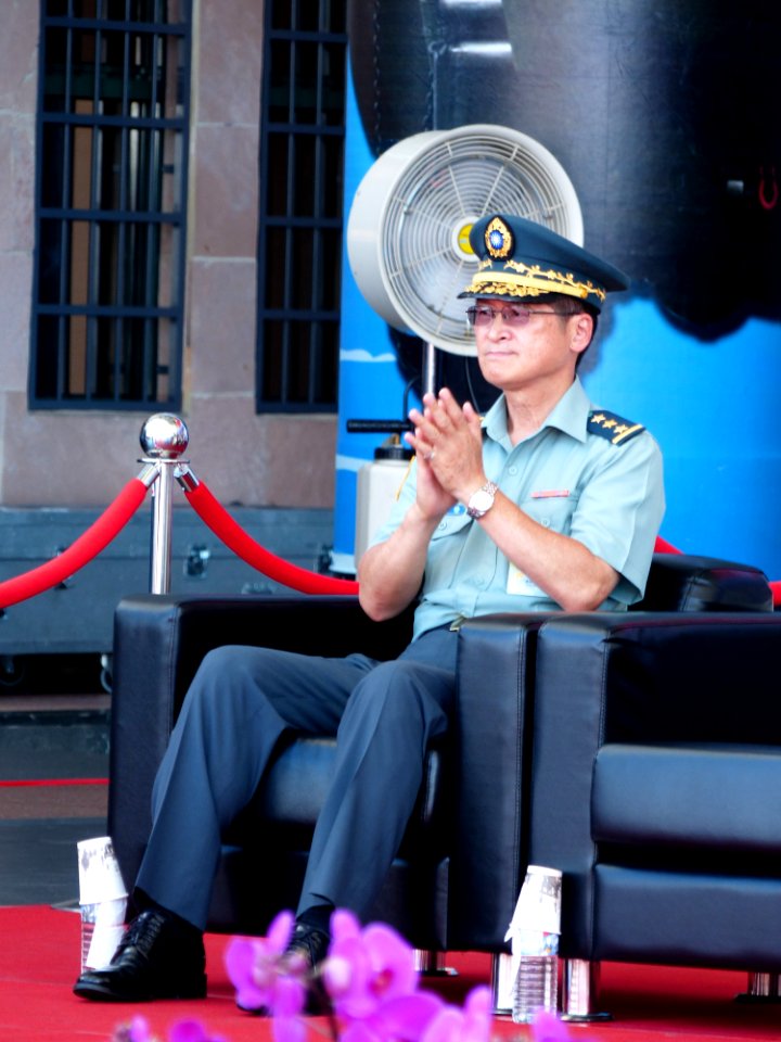 General Yen Teh-fa, Commander of the Republic of China Army in Review Stand of New Taipei City Plaza 20140906