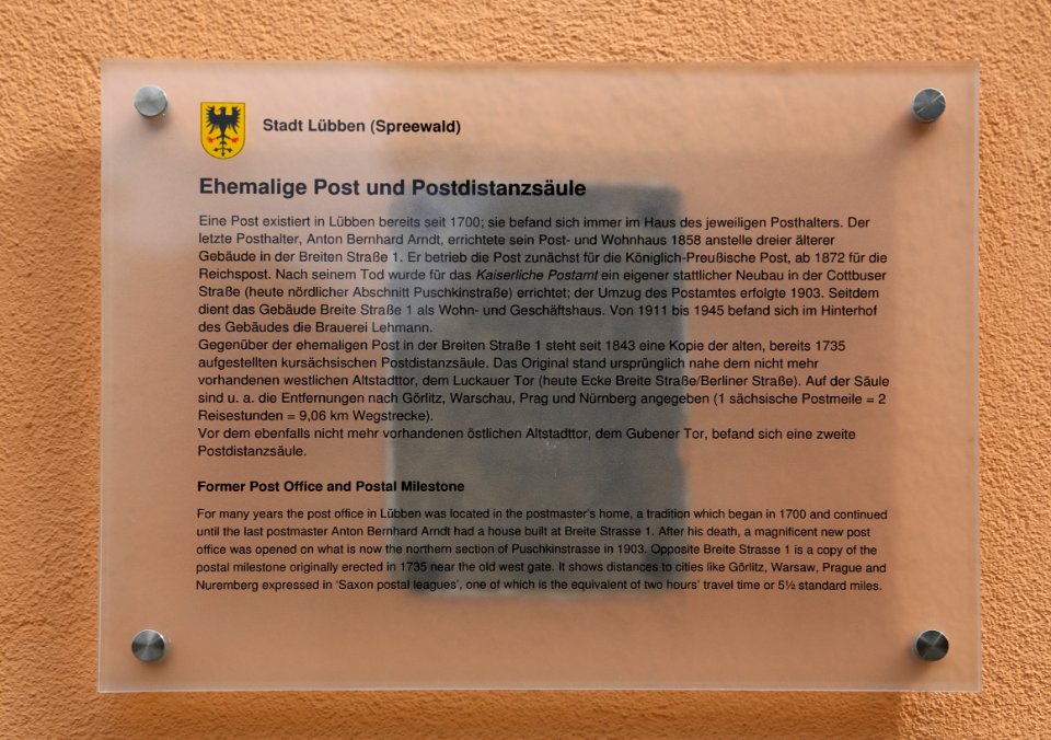 Luebben Breite Strasse Infotafel ehemalige Post Postdistanzsaeule 01