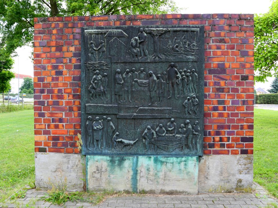 Luebben Maximtschuk Relief 01