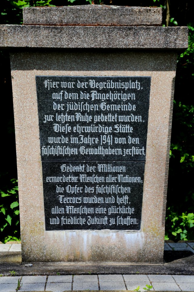 Luebben Majoransheide Juedischer Friedhof Denkmal 02