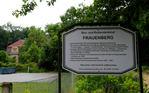Luebben Denkmal Frauenberg Hartmannsdorfer Strasse 16 02