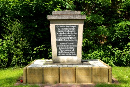 Luebben Majoransheide Juedischer Friedhof Denkmal 01
