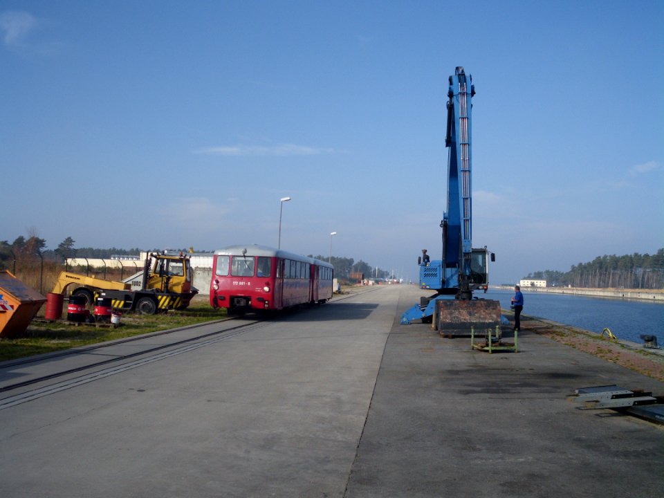 Lubmin port business track