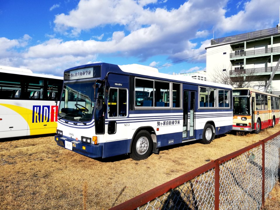 Isuzu U-LT332J Cubic LT