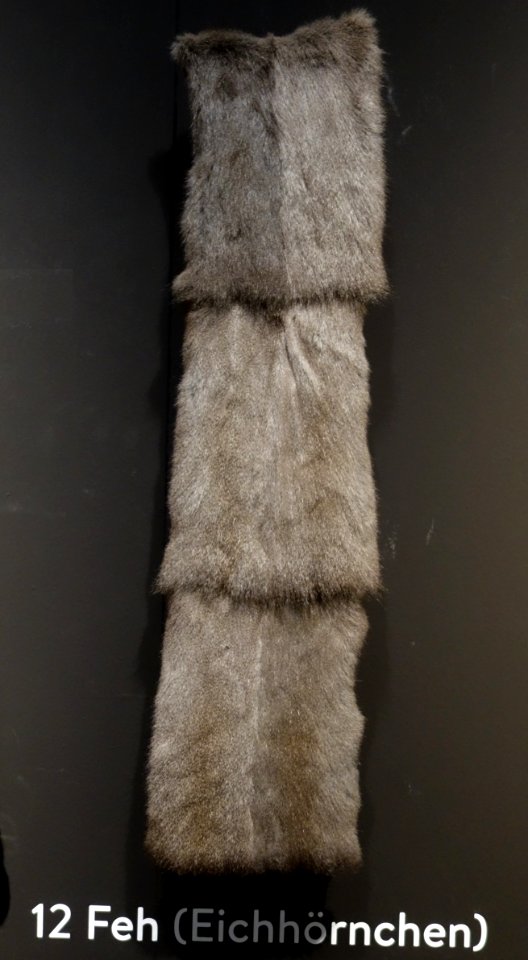 Modische Raubzüge - Eine Ausstellung in der Textilfabrik Cromford (024)