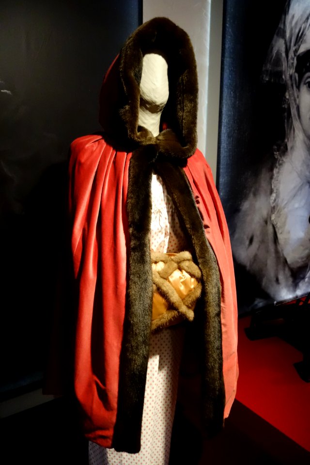 Modische Raubzüge - Eine Ausstellung in der Textilfabrik Cromford (103)