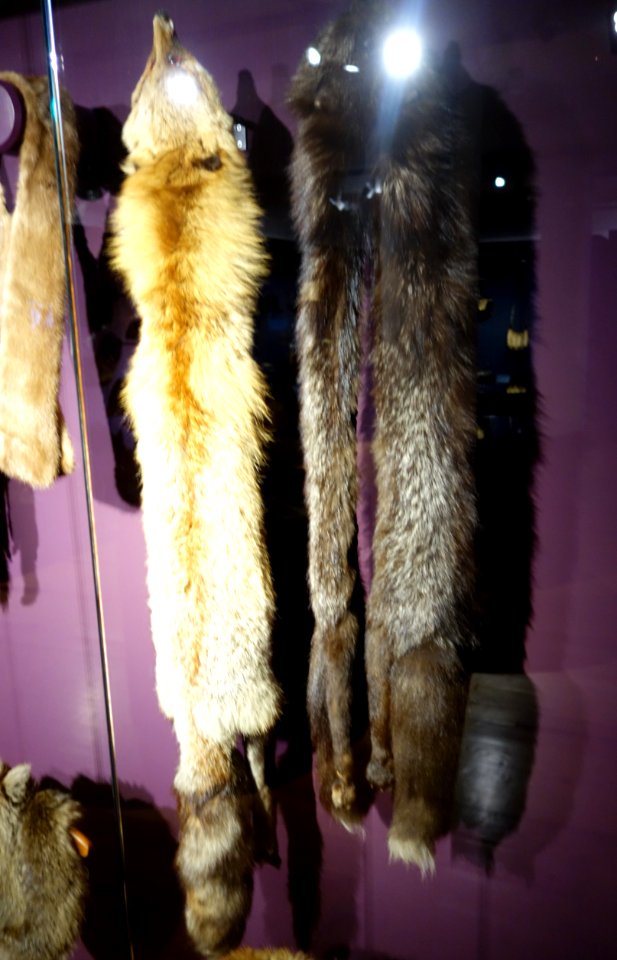 Modische Raubzüge - Eine Ausstellung in der Textilfabrik Cromford (061)