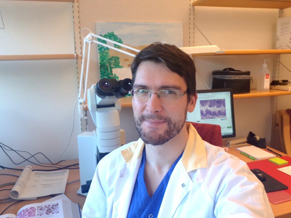 Mikael Häggström at pathology in 2019