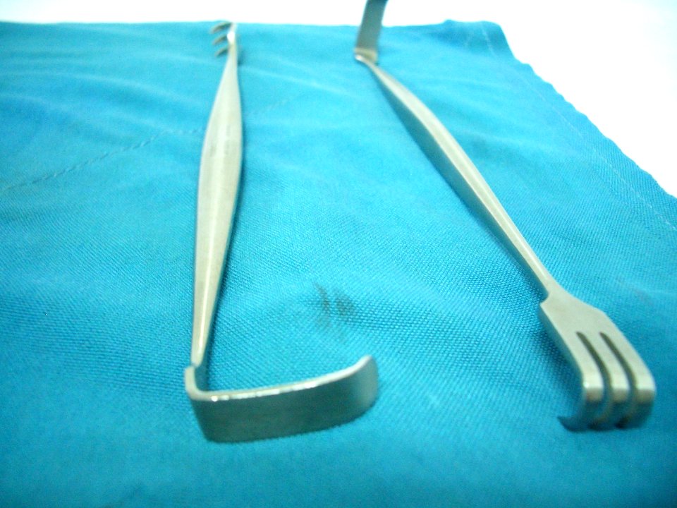 Miler-Sen retractors 02