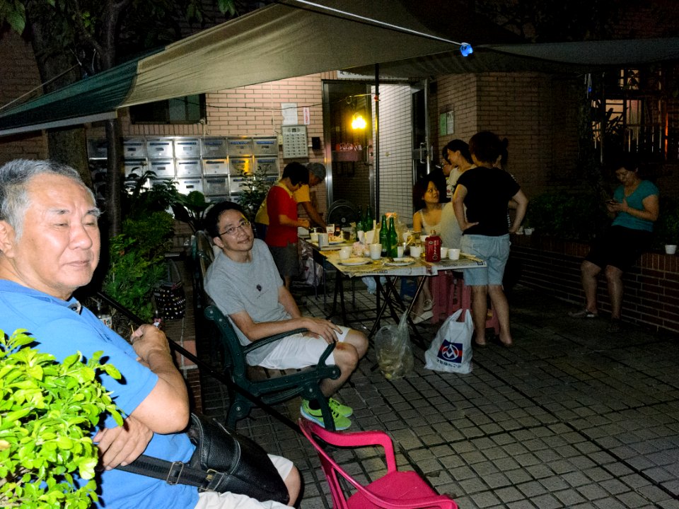 Mid-Autumn Barbecue Party in Lane 185, Jiankang Road, Taipei 20160915