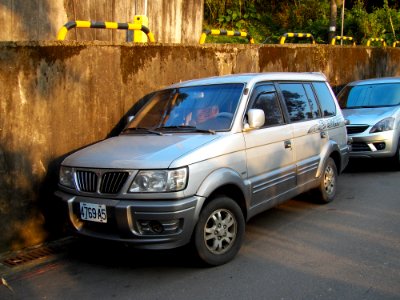 Mitsubishi Freeca 20121215