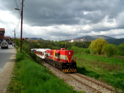 Mitrovica suburb train2 photo