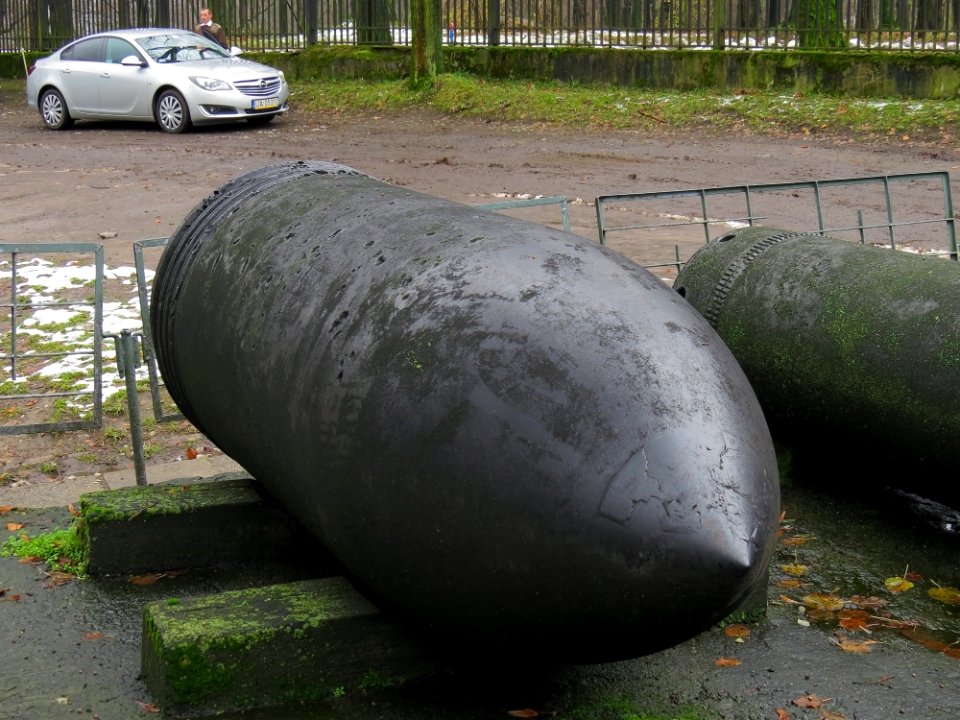 Muzeum Wojska Polskiego 18 granat Dory