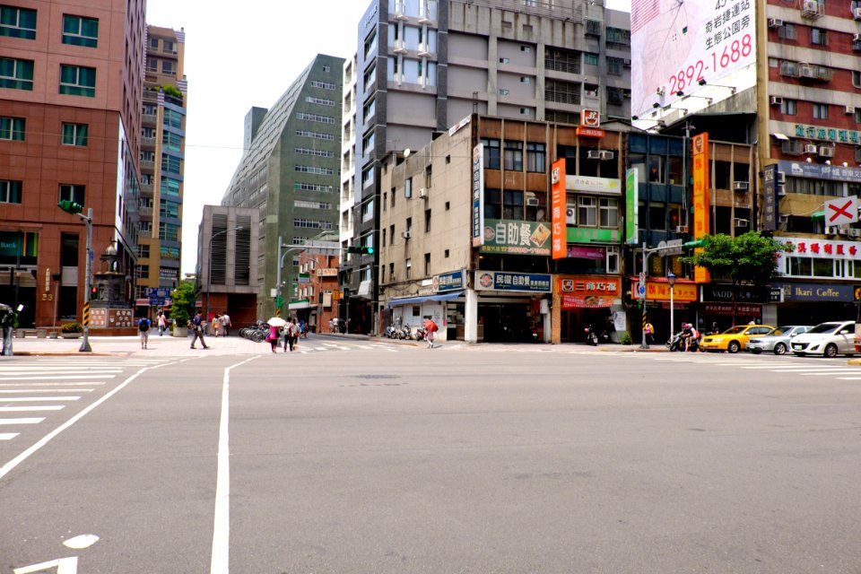 Minquan West Road and Tiansiang Road Intersection 20150509