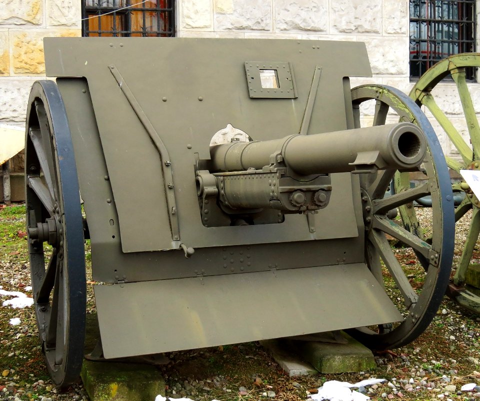 Muzeum Wojska Polskiego 32 75 mm armata wz. 1914 Schneider