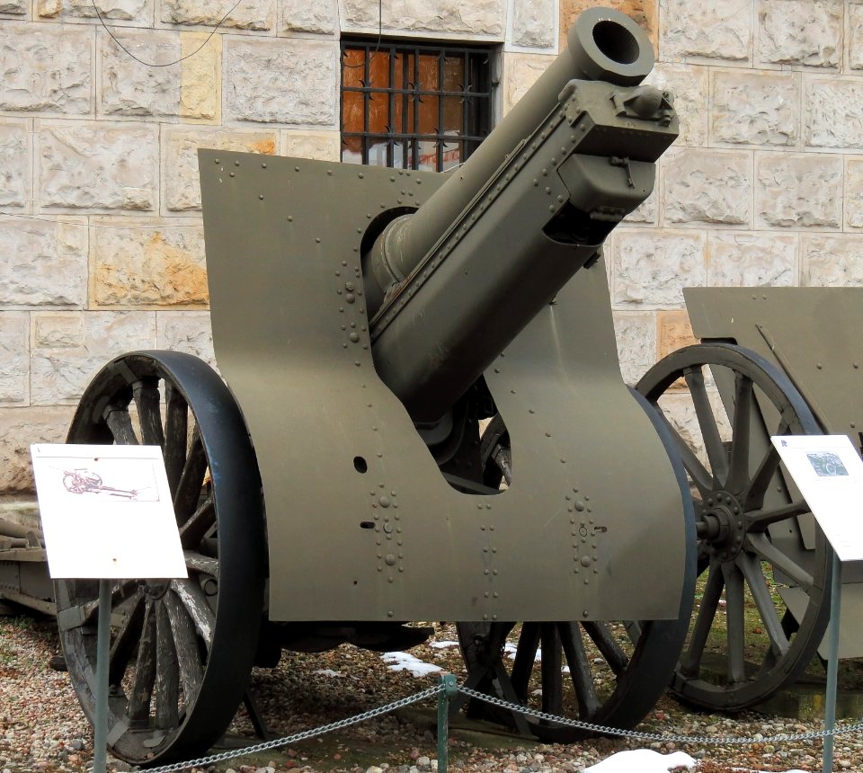 Muzeum Wojska Polskiego 31 155 mm haubica wz. 1917 Schneider