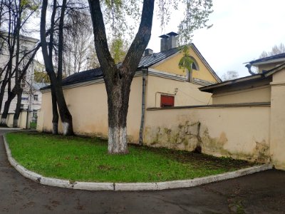 Moscow Alexanders Institute - outbuilding - 2021-05-01 - p1