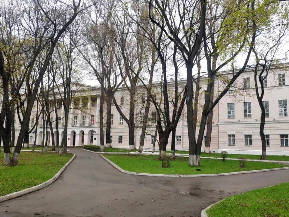 Moscow Alexanders Institute - Main mansion - 2021-05-01