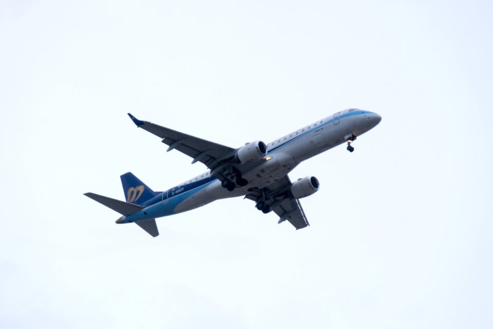 Mandarin Airlines Embraer 190 B-16823 on Final Approaching at Hualien Airport 20160813a