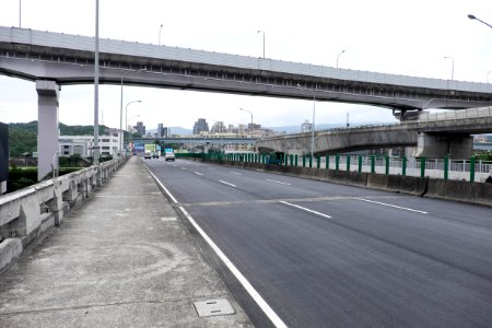Nanhu Bridge Top 20141110b