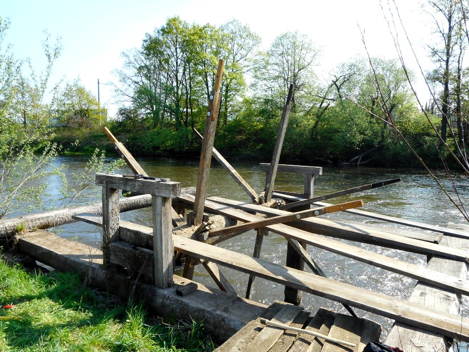 Möhrendorfer Wasserrad - Arme photo