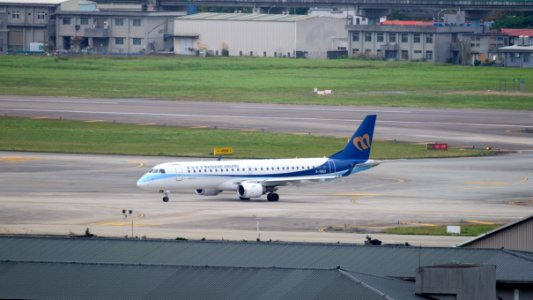Mandarin Airlines Embraer ERJ-190AR B-16821 Taxiing at Taipei Songshan Airport 20170131