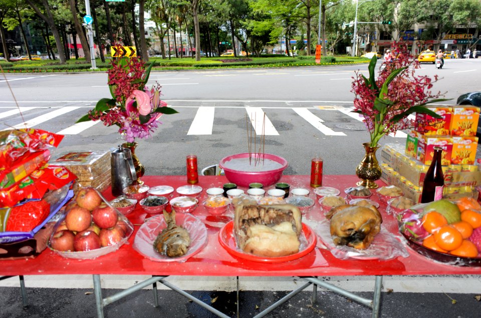 Main Table of Ghost Festival of Futai Village 20150822