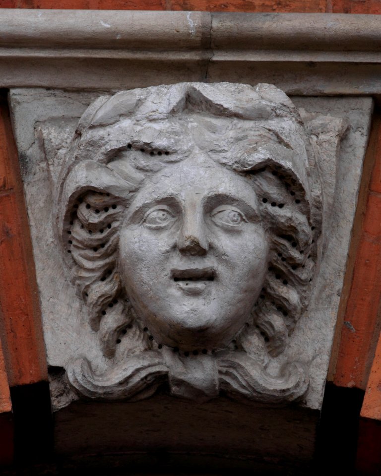 Mascarons of Capitole de Toulouse 07