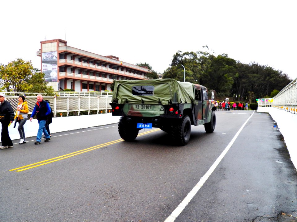 M1038 Driving on Bridge of Armor School 20130302