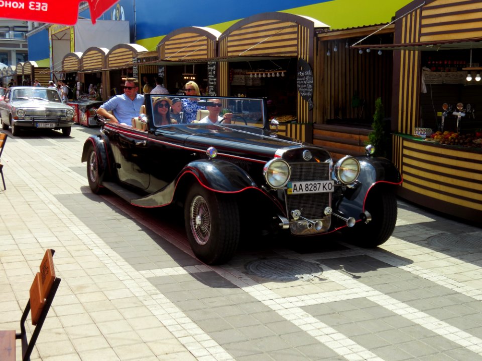 Mercedes-Benz Cabriolet OldCarLand Kiev4