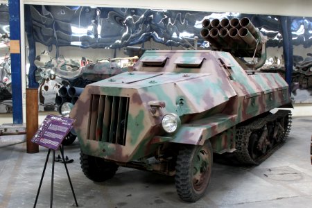 Maultier Nebelwerfer Saumur