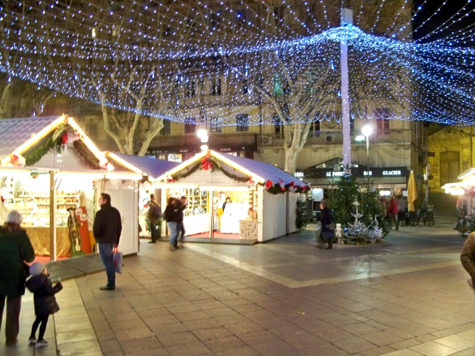 Marché de Noël - place de l'horloge
