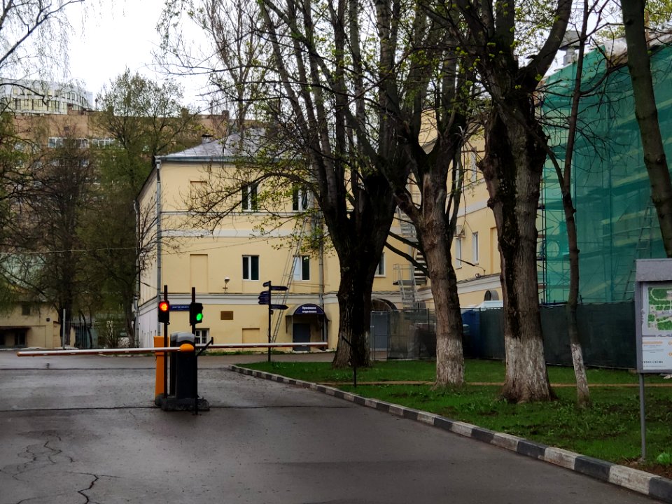 Mariinskaya Hospital - service wing - 2021-05-01 - p1
