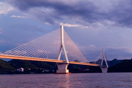 Bridge yichang yangtze river bridge the rays photo