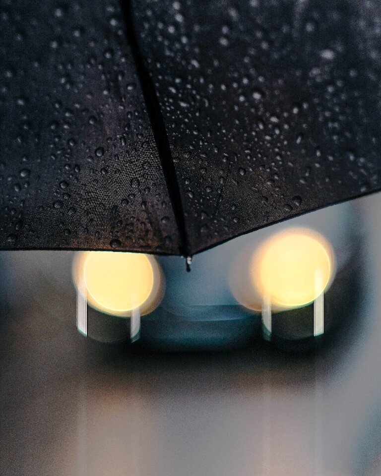 Drops raining outside