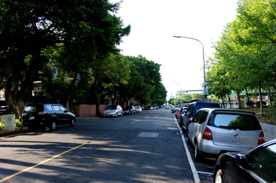 Lane 131, Minsheng East Road Section 4, Taipei City in Evening 20141002