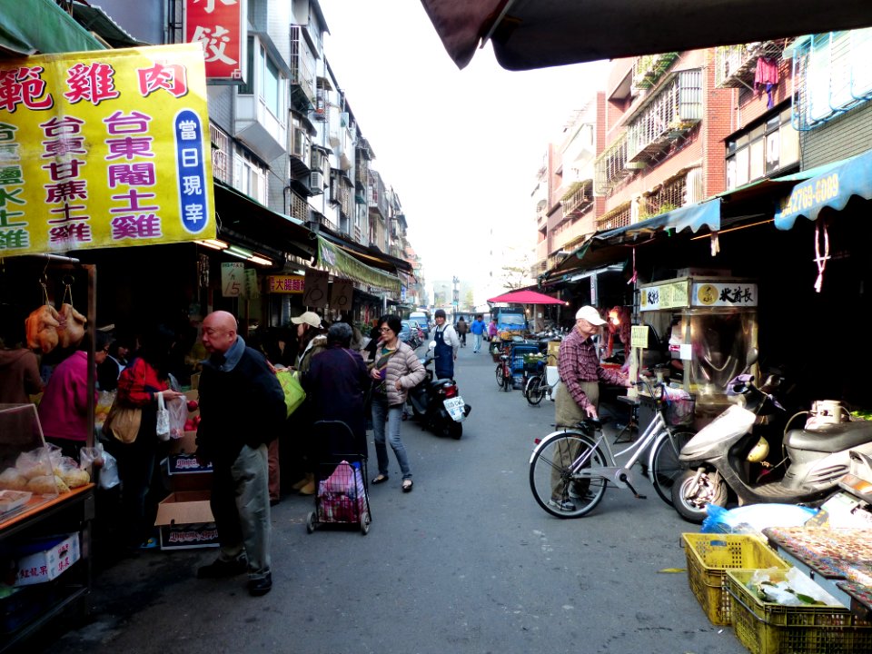 Lane 51, Xindong Street in Morning 20140103