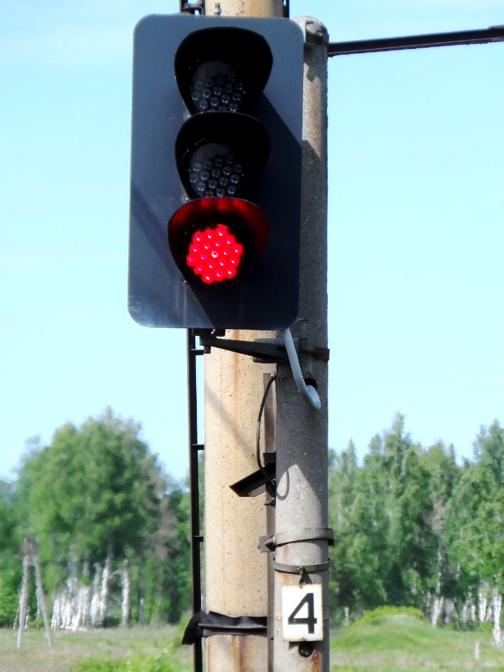 LED railway traffic light (02)