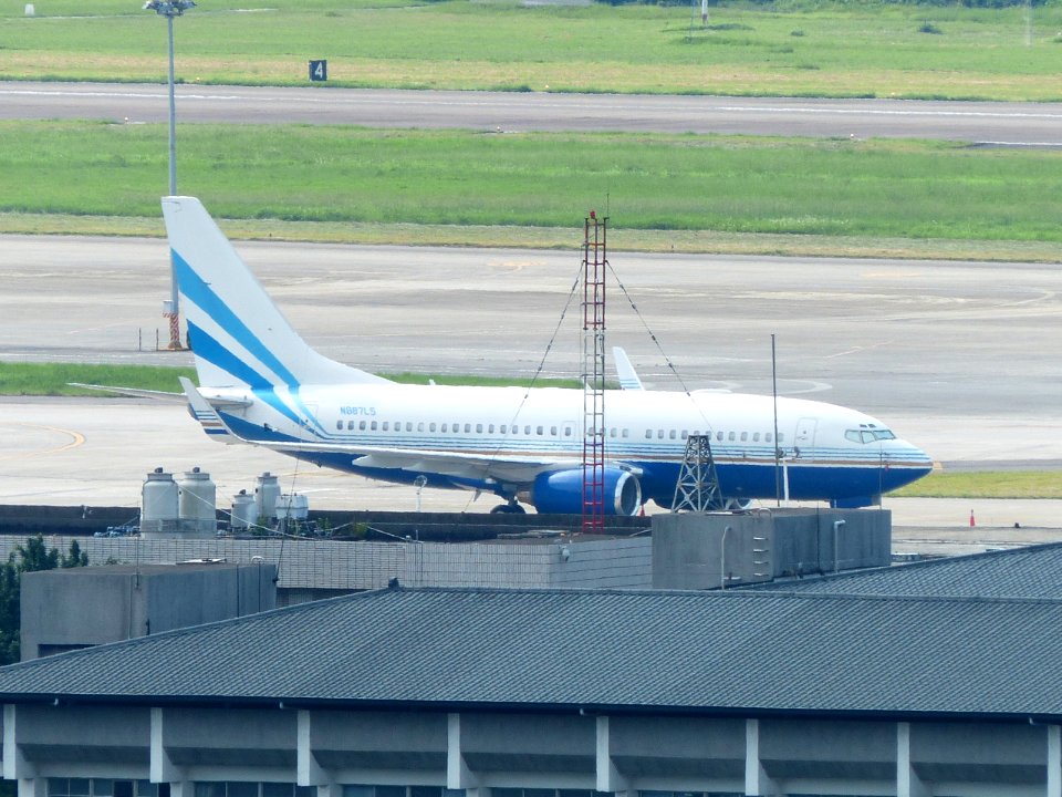Las Vegas Sands Corporation B737-74U N887LS at Taipei Songshan Airport 20140821