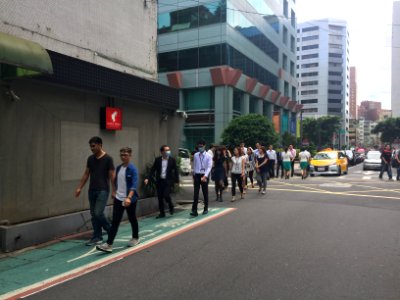 Lane 113, Section 3, Minsheng East Road, Taipei in Lunch Time 20160922